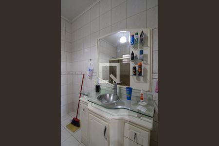 Casa à venda com 570m², 5 quartos e 4 vagas Casa à venda com 570m², 5 quartos e 4 vagasBanheiro 3