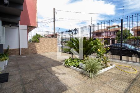 Casa à venda com 570m², 5 quartos e 4 vagas Casa à venda com 570m², 5 quartos e 4 vagasÁrea externa