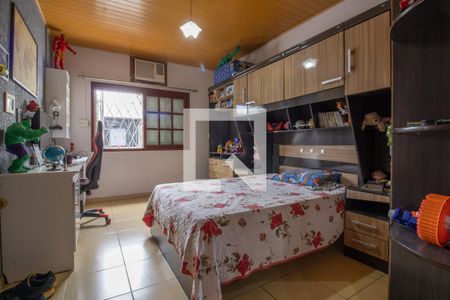 Casa à venda com 570m², 5 quartos e 4 vagas Casa à venda com 570m², 5 quartos e 4 vagasQuarto 2