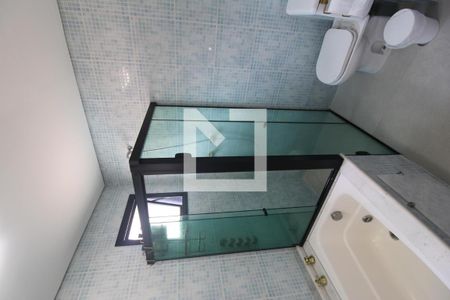 Apartamento à venda com 130m², 3 quartos e 2 vagasQuarto 1 - Banheiro