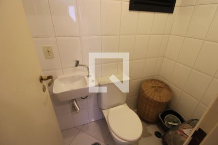 Apartamento à venda com 130m², 3 quartos e 2 vagasÁrea de Serviço - Banheiro