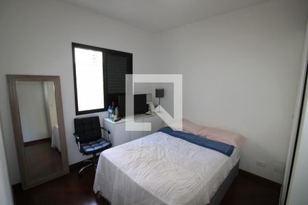 Apartamento à venda com 130m², 3 quartos e 2 vagasQuarto 3