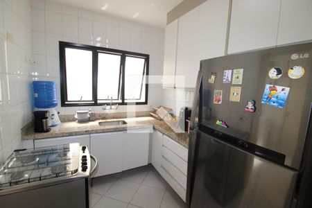 Apartamento à venda com 130m², 3 quartos e 2 vagasCozinha
