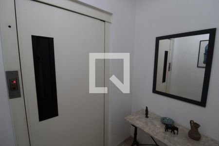 Apartamento à venda com 130m², 3 quartos e 2 vagasHall de Entrada