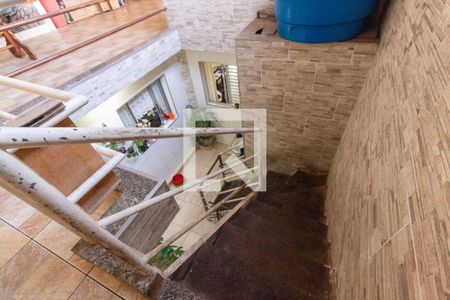 Casa à venda com 500m², 4 quartos e 8 vagasEscada