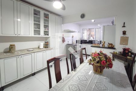 Casa de condomínio à venda com 72m², 2 quartos e 1 vagaCopa
