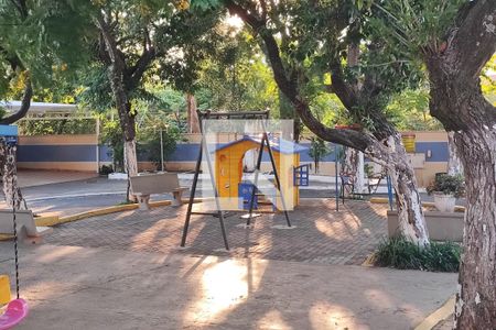 Casa de condomínio à venda com 72m², 2 quartos e 1 vagaÁrea comum - Playground