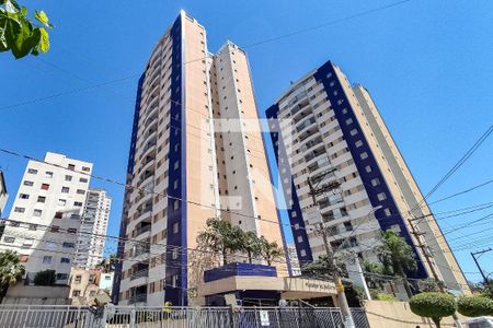 Apartamento para alugar com 67m², 2 quartos e 2 vagas Apartamento para alugar com 67m², 2 quartos e 2 vagasFachada