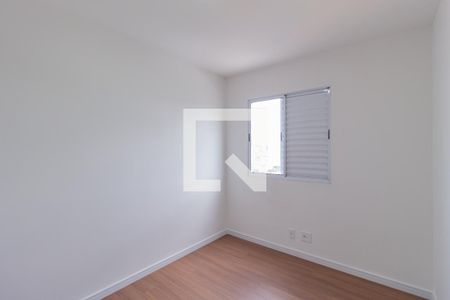 Quarto 2 de apartamento para alugar com 2 quartos, 44m² em Conceicao, Osasco