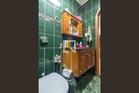 Casa para alugar com 100m², 3 quartos e 2 vagas Casa para alugar com 100m², 3 quartos e 2 vagasBanheiro Social 2