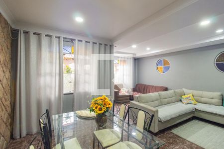 Sala de casa para alugar com 3 quartos, 100m² em Campo Grande, Rio de Janeiro