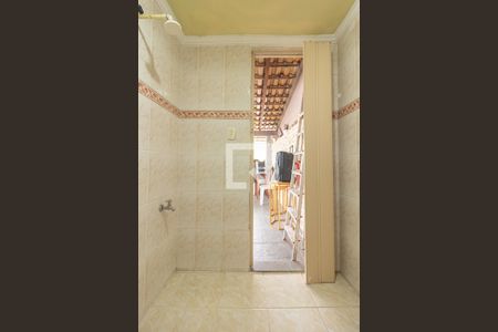 Casa para alugar com 100m², 3 quartos e 2 vagas Casa para alugar com 100m², 3 quartos e 2 vagasBanheiro Social 3