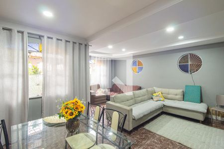 Sala de casa para alugar com 3 quartos, 100m² em Campo Grande, Rio de Janeiro