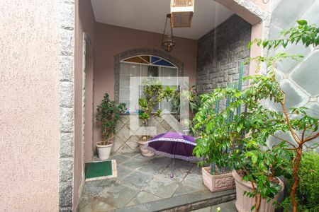 Casa para alugar com 100m², 3 quartos e 2 vagas Casa para alugar com 100m², 3 quartos e 2 vagasEntrada