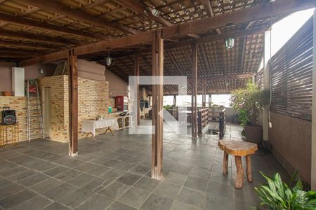 Casa para alugar com 100m², 3 quartos e 2 vagas Casa para alugar com 100m², 3 quartos e 2 vagasTerraço