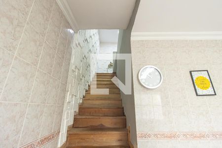 Escada de casa para alugar com 3 quartos, 100m² em Campo Grande, Rio de Janeiro