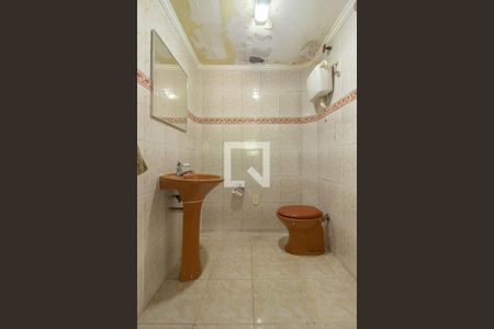 Casa para alugar com 100m², 3 quartos e 2 vagas Casa para alugar com 100m², 3 quartos e 2 vagasBanheiro Social 3