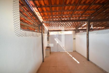 Sala-vista de casa para alugar com 2 quartos, 72m² em Heliópolis, Belford Roxo
