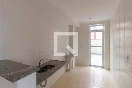 Apartamento para alugar com 95m², 2 quartos e 1 vaga Apartamento para alugar com 95m², 2 quartos e 1 vagaCozinha e Área de Serviço