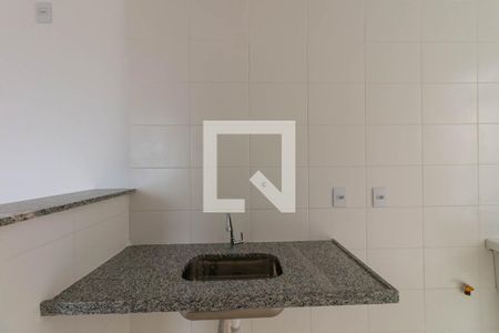 Apartamento para alugar com 95m², 2 quartos e 1 vaga Apartamento para alugar com 95m², 2 quartos e 1 vagaCozinha e Área de Serviço