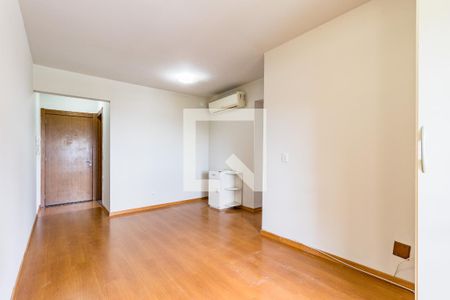 Sala de apartamento para alugar com 3 quartos, 64m² em Jardim Carvalho, Porto Alegre