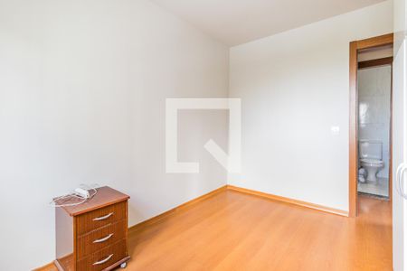 Dormitório de apartamento para alugar com 3 quartos, 64m² em Jardim Carvalho, Porto Alegre