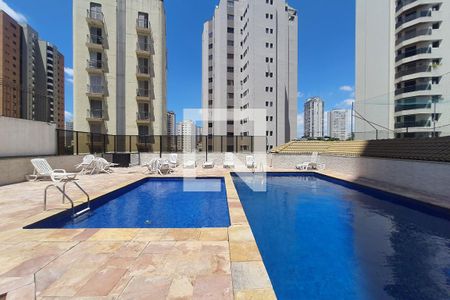 Apartamento à venda com 365m², 4 quartos e 4 vagasÁrea comum - Piscina