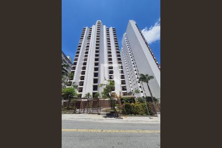 Apartamento à venda com 365m², 4 quartos e 4 vagasFachada