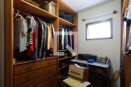 Apartamento à venda com 365m², 4 quartos e 4 vagasCloset da suíte 2