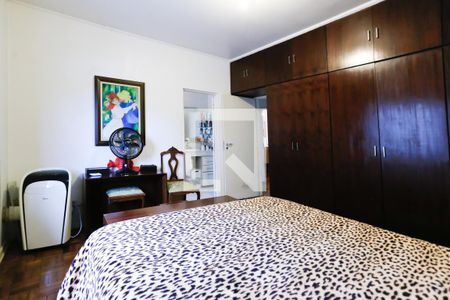 Casa à venda com 264m², 3 quartos e 2 vagasQuarto 3 - Suíte