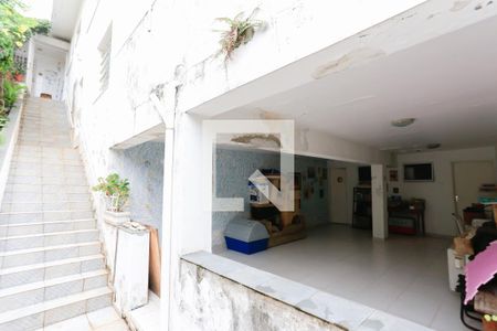 Casa à venda com 264m², 3 quartos e 2 vagasQuintal