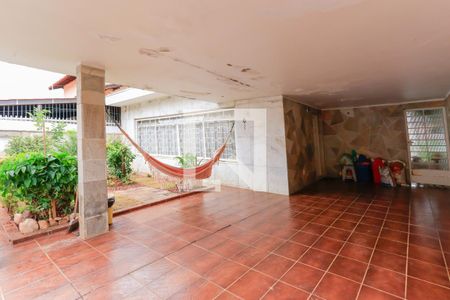 Casa à venda com 264m², 3 quartos e 2 vagasGaragem
