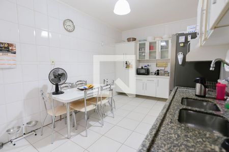 Casa à venda com 264m², 3 quartos e 2 vagasCozinha