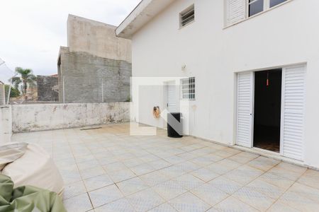 Casa à venda com 264m², 3 quartos e 2 vagasQuintal