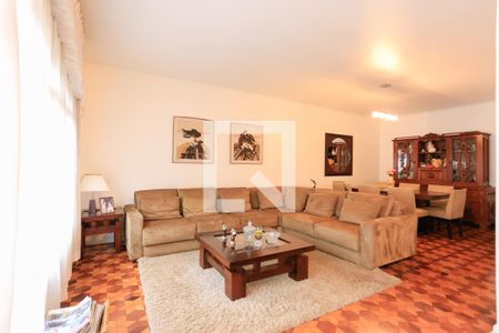 Casa à venda com 264m², 3 quartos e 2 vagasSala