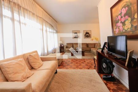 Casa à venda com 264m², 3 quartos e 2 vagasSala