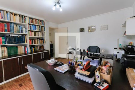 Casa à venda com 264m², 3 quartos e 2 vagasQuarto 2