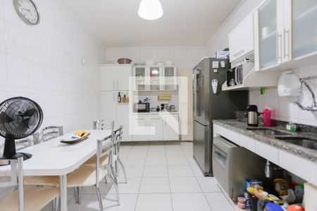 Casa à venda com 264m², 3 quartos e 2 vagasCozinha