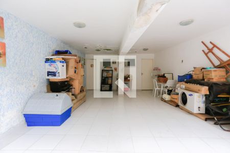 Casa à venda com 264m², 3 quartos e 2 vagasÁrea comum - Salão de festas