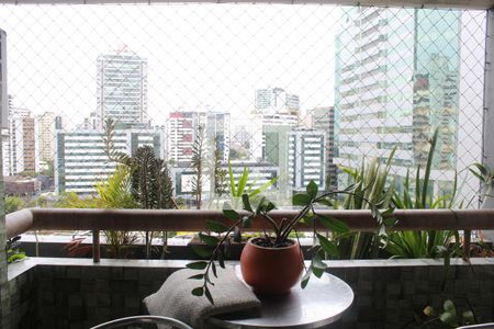 Varanda da Sala de apartamento para alugar com 3 quartos, 116m² em Stiep, Salvador
