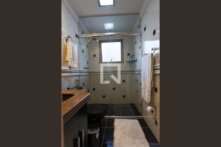 Apartamento à venda com 165m², 3 quartos e 3 vagasSuíte 2 - Banheiro