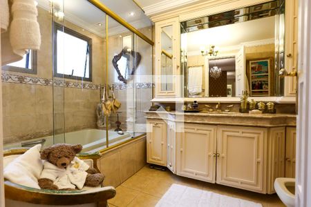 Apartamento à venda com 165m², 3 quartos e 3 vagasSuíte 3 - Banheiro