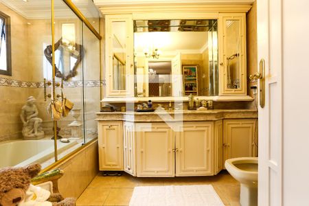 Apartamento à venda com 165m², 3 quartos e 3 vagasSuíte 3 - Banheiro