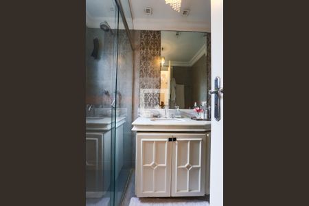 Apartamento à venda com 165m², 3 quartos e 3 vagas Suíte 1 - Banheiro 