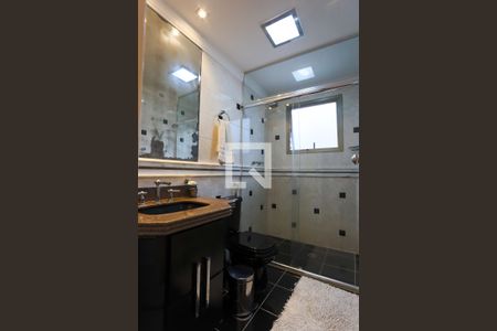 Apartamento à venda com 165m², 3 quartos e 3 vagasSuíte 2 - Banheiro