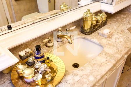 Apartamento à venda com 165m², 3 quartos e 3 vagasSuíte 3 - Banheiro