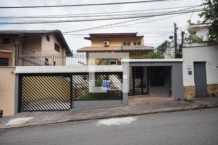 Casa à venda com 420m², 3 quartos e 6 vagasFachada