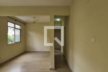 Sala de apartamento para alugar com 2 quartos, 60m² em Todos Os Santos, Rio de Janeiro