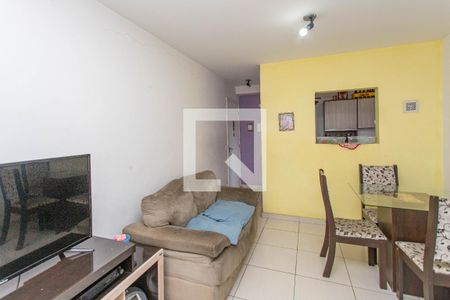 Sala  de casa de condomínio à venda com 3 quartos, 63m² em Piraporinha, Diadema