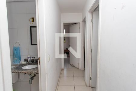 Corredor  de casa de condomínio à venda com 3 quartos, 63m² em Piraporinha, Diadema